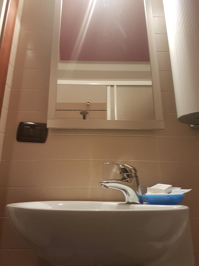 Hotel Bridge بيلاريا-إيجيا مارينا المظهر الخارجي الصورة